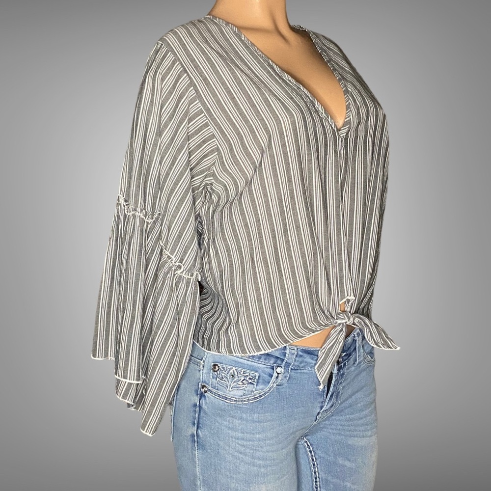 Lavender Field Bell Arm Slightly Cropped Front Knot 100% Cotton Boho Peasant Top - Picture 7 of 8